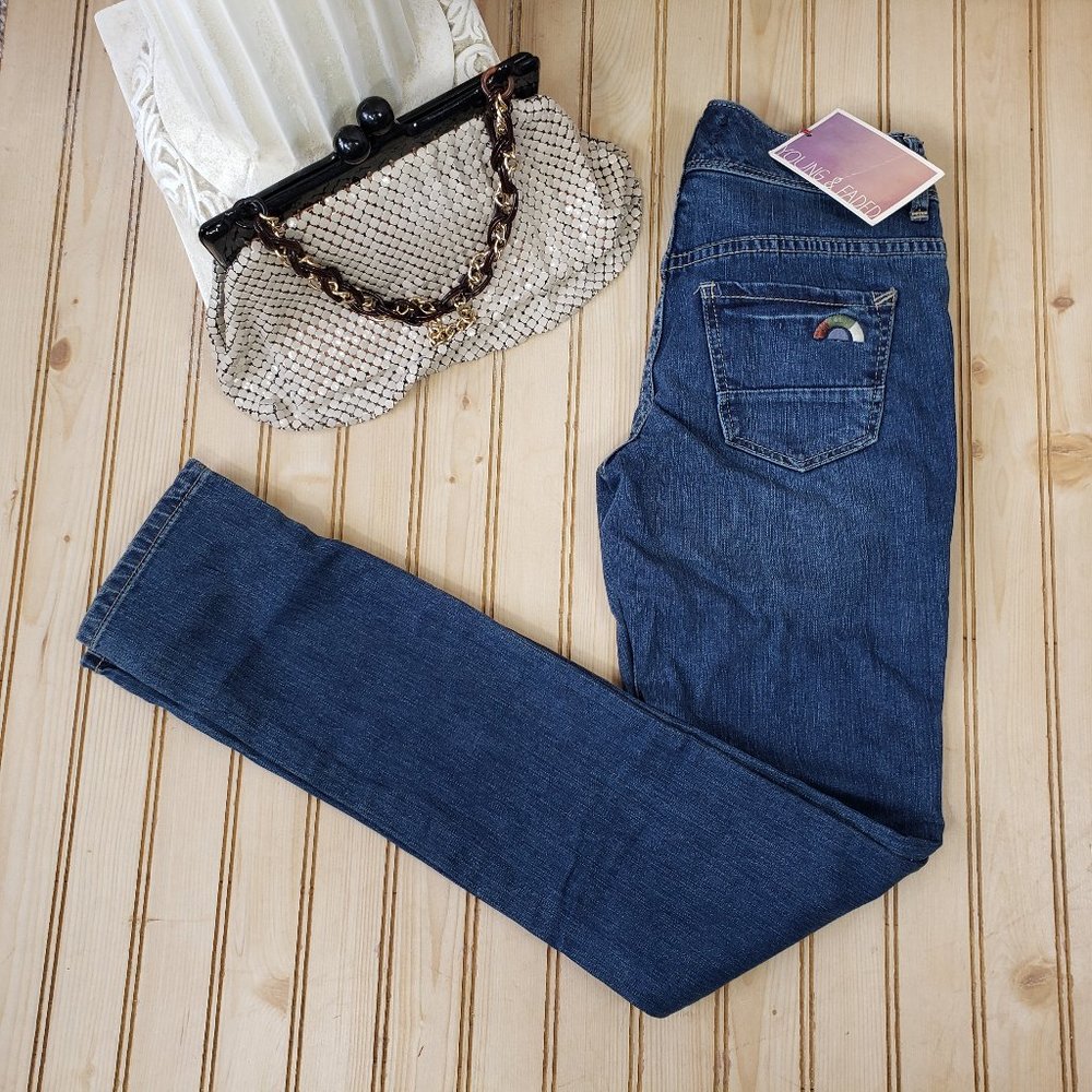 NWT Young & Faded Juniors Size 1 The Hipster Skinny Distressed Jeans Low Rise